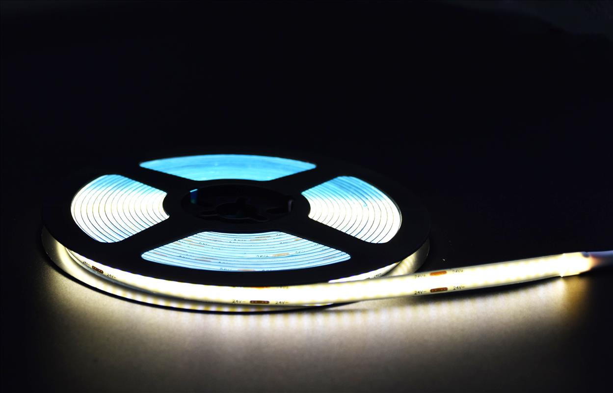 Low voltage light strip